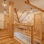 Trate With Shared Pool And Garden ליוטומר