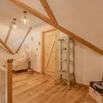 דירה Trate With Shared Pool And Garden