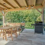 דירה Trate With Shared Pool And Garden ליוטומר