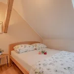 Lejlighed Trate With Shared Pool And Garden