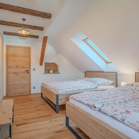 Trate With Shared Pool And Garden Apartment Norsinci pri Ljutomeru