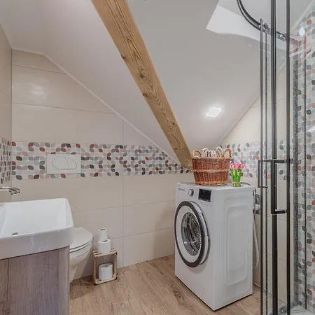 Trate With Shared Pool And Garden Apartman *