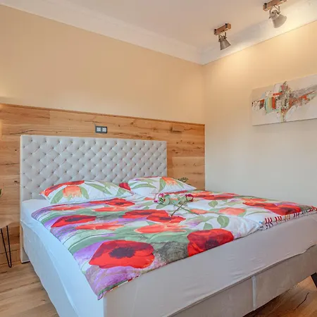 Apartment Trate With Shared Pool And Garden *