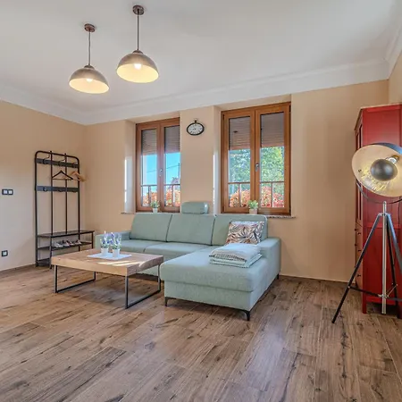 Trate With Shared Pool And Garden Apartman Norsinci pri Ljutomeru