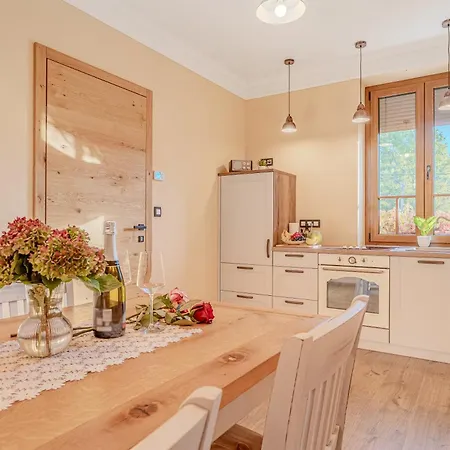 Apartmán Trate With Shared Pool And Garden Ljutomer