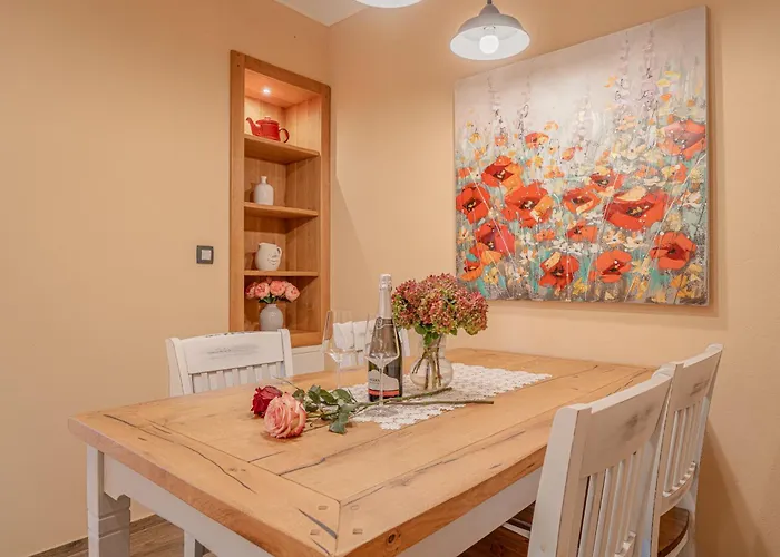 شقة Trate With Shared Pool And Garden *