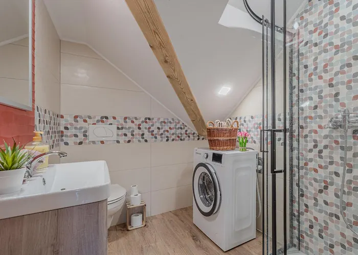 Trate With Shared Pool And Garden شقة